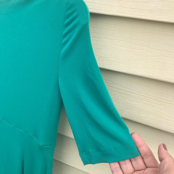 Dressbarn Kelly Green Mock Wrap Short Sleeve Dress - Picture 5 of 7